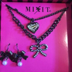 🎀offers🎀 earring & necklace set